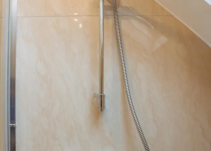 Spacious House In The Heart Of Headingley *