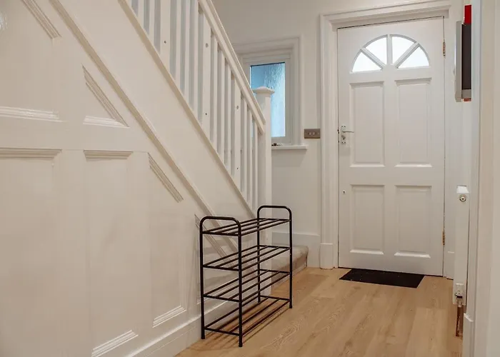 Nyaraló Spacious House In The Heart Of Headingley Leeds