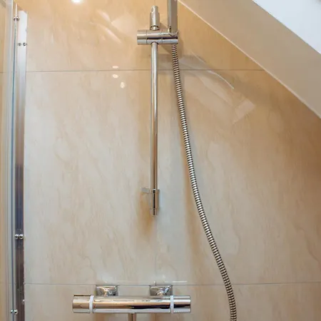 Spacious House In The Heart Of Headingley *