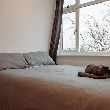 Spacious 13-bed In The Heart Of Headingley Ferienhaus Leeds (West Yorkshire)