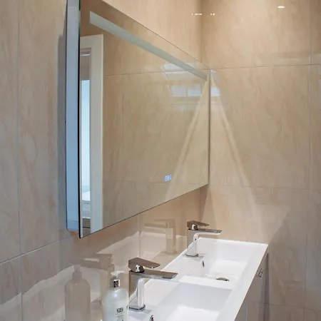 Spacious House In The Heart Of Headingley *