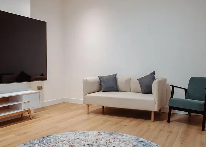 Spacious House In The Heart Of Headingley *