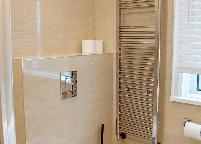 בית נופש Spacious House In The Heart Of Headingley