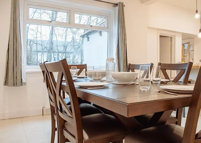 Spacious House In The Heart Of Headingley