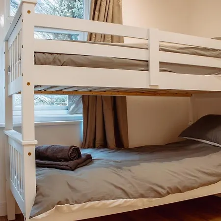 Spacious House In The Heart Of Headingley Лідс