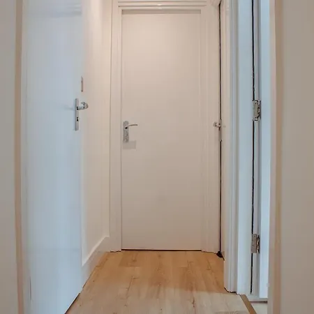 Spacious House In The Heart Of Headingley Будинок відпочинку